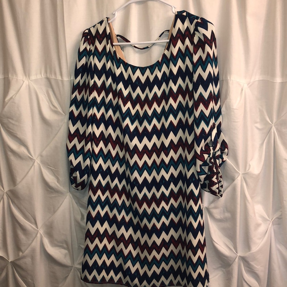 Chevron pattern women’s midi dress